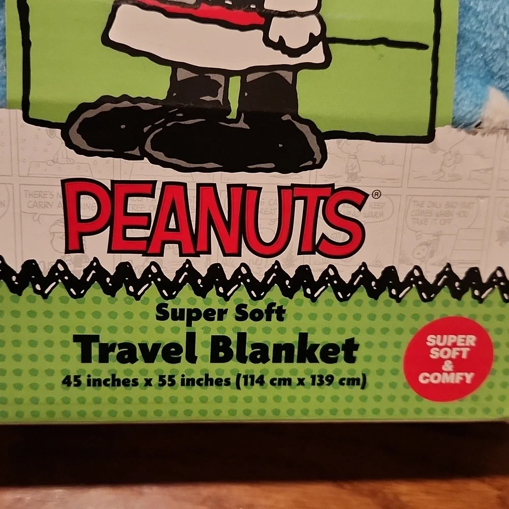 NWT Peanuts Snoopy Travel Blanket, holiday, 45in x 55in - Let it Snow, Christmas